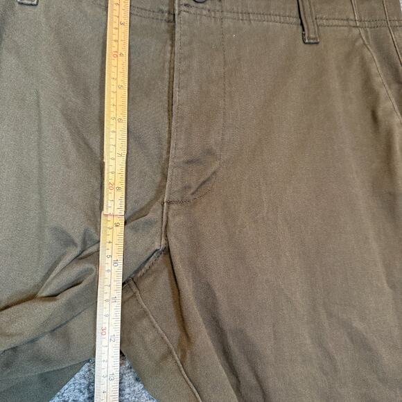 Lee Pants Mens 30x29 Green Extreme Comfort MVP Relaxed Fit Chinos Stretch - Picture 8 of 12